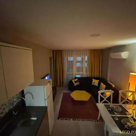Apartment Close Airport,mall Of Shopping Center,tram Station *