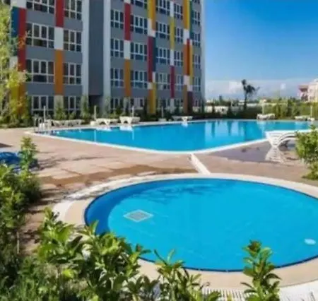 Apartment Close Airport,mall Of Shopping Center,tram Station