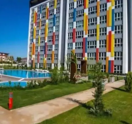 Apartment Close Airport,mall Of Shopping Center,tram Station *